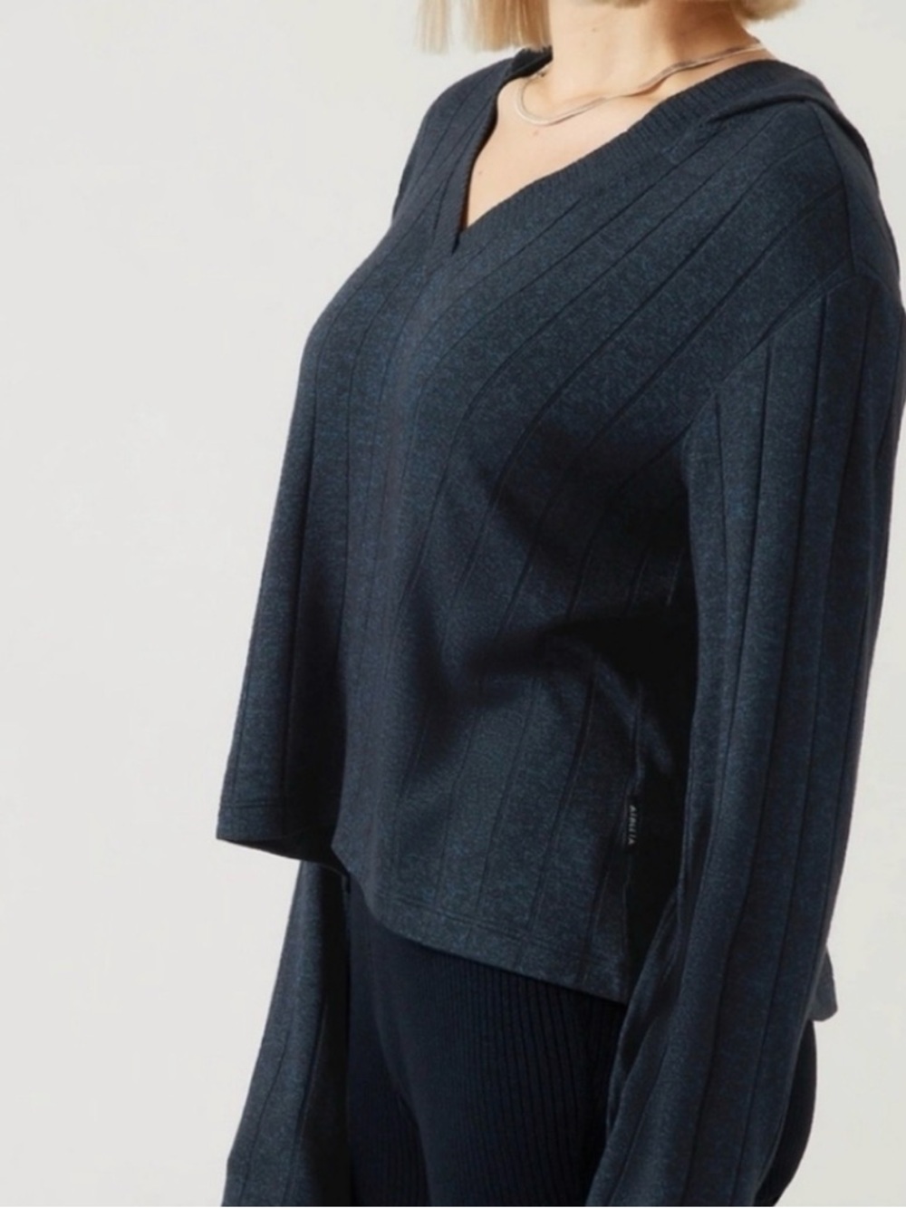 Athleta Harmony Pose pull over cropped hoodie